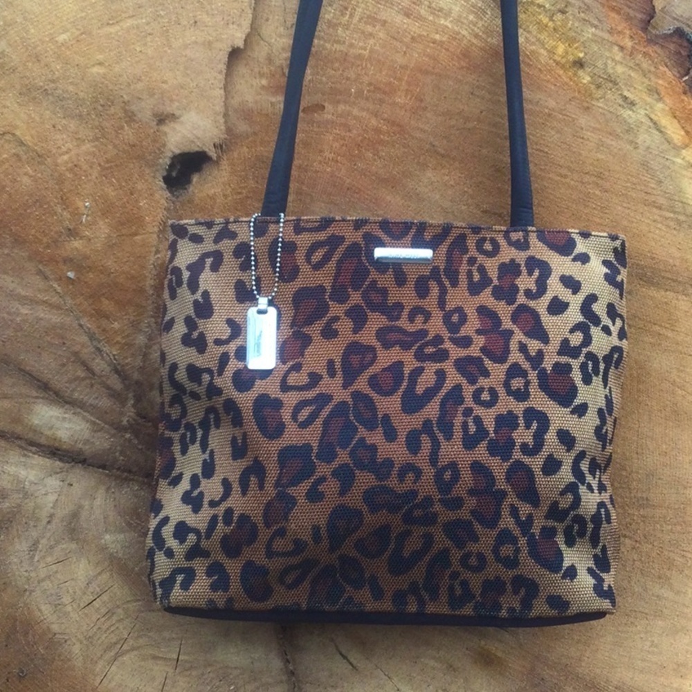 NINE WEST  3 Compartment Animal Print Purse EUC Browns and Black Snap Closure